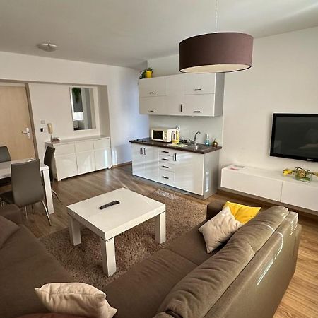 2 Room Apartment With Balcony 255, Apartmany Liptov Liptovský Mikuláš Buitenkant foto